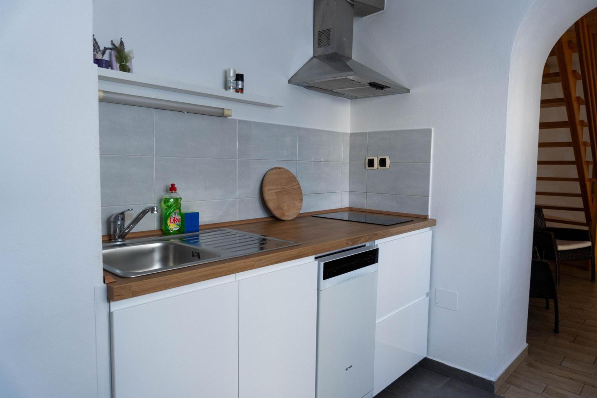 Apartment Deborah Krnica Bagian luar foto